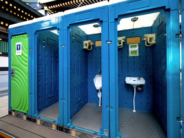 Best Portable restroom trailer rental  in Roslyn, NY