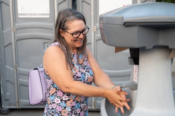 Best Porta potty delivery and setup  in Roslyn, NY